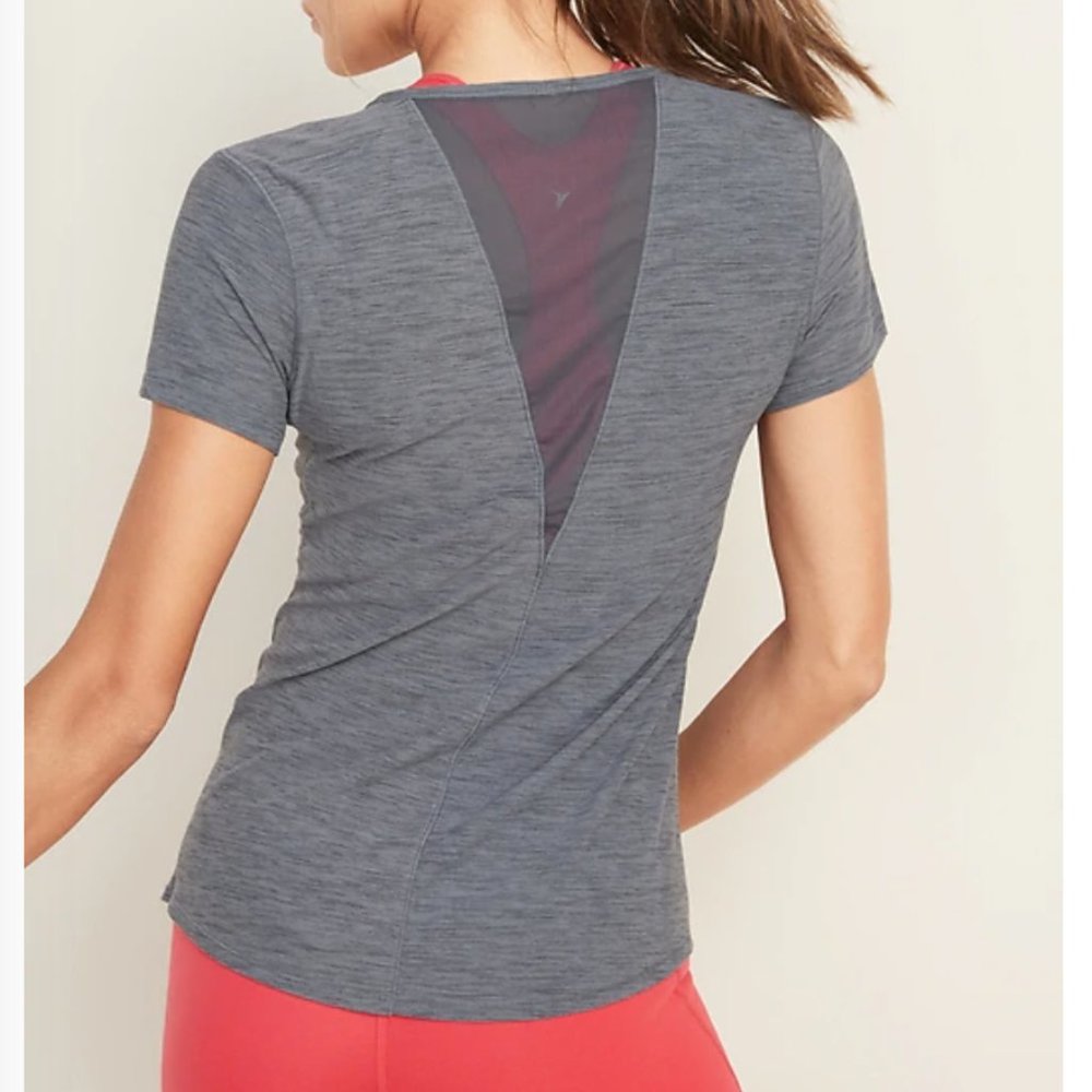 NWOT Old Navy Active Mesh Performance Tee - Grey